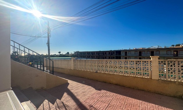 Herverkoop - Appartement / flat -
Orihuela Costa - Villamartin