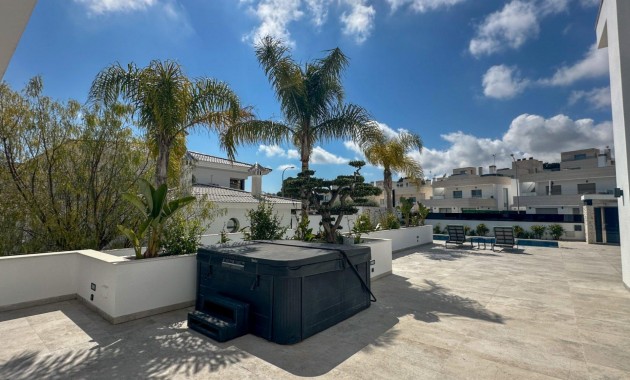 Herverkoop - Villa -
Orihuela Costa - Villamartín-Las Filipinas