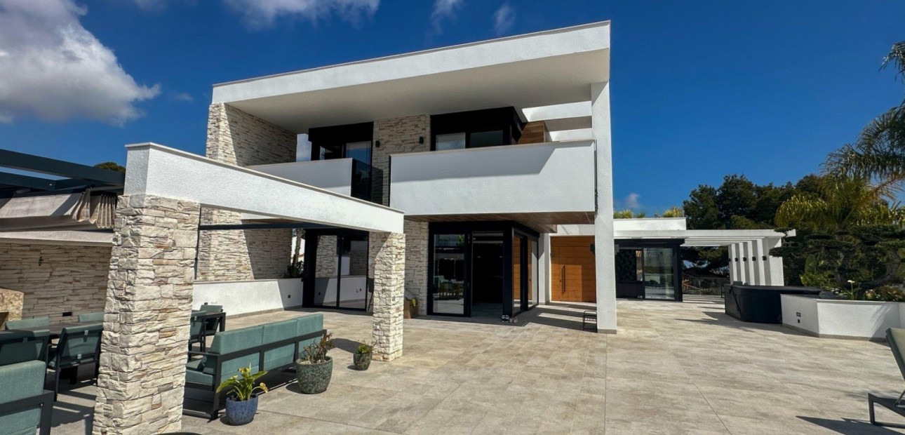 Herverkoop - Villa -
Orihuela Costa - Villamartín-Las Filipinas