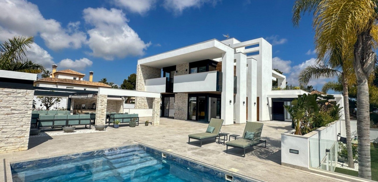 Herverkoop - Villa -
Orihuela Costa - Villamartín-Las Filipinas