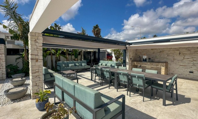 Herverkoop - Villa -
Orihuela Costa - Villamartín-Las Filipinas