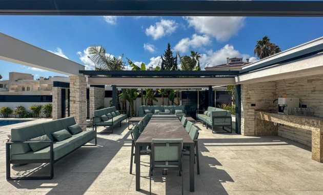 Herverkoop - Villa -
Orihuela Costa - Villamartín-Las Filipinas