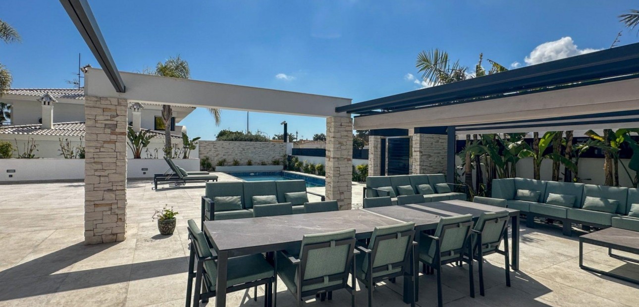 Herverkoop - Villa -
Orihuela Costa - Villamartín-Las Filipinas