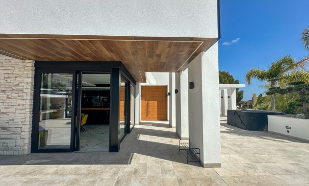 Herverkoop - Villa -
Orihuela Costa - Villamartín-Las Filipinas