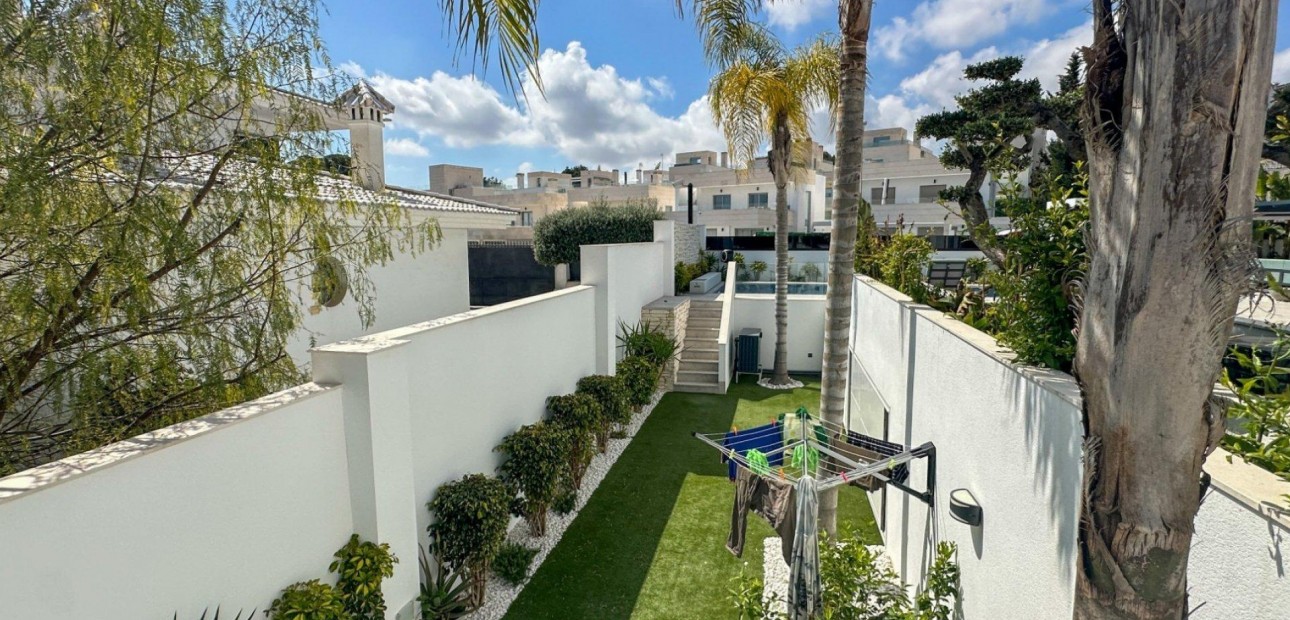 Herverkoop - Villa -
Orihuela Costa - Villamartín-Las Filipinas