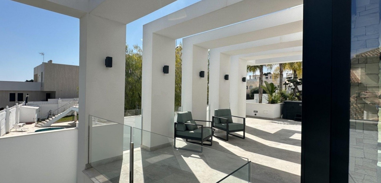 Herverkoop - Villa -
Orihuela Costa - Villamartín-Las Filipinas