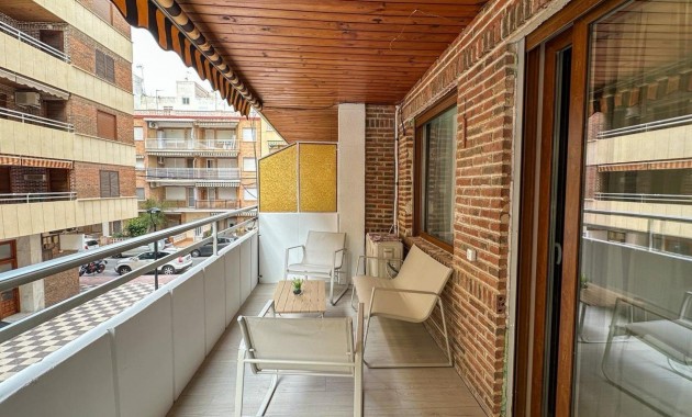 Herverkoop - Appartement / flat -
Torrevieja - Playa de los Naufragos