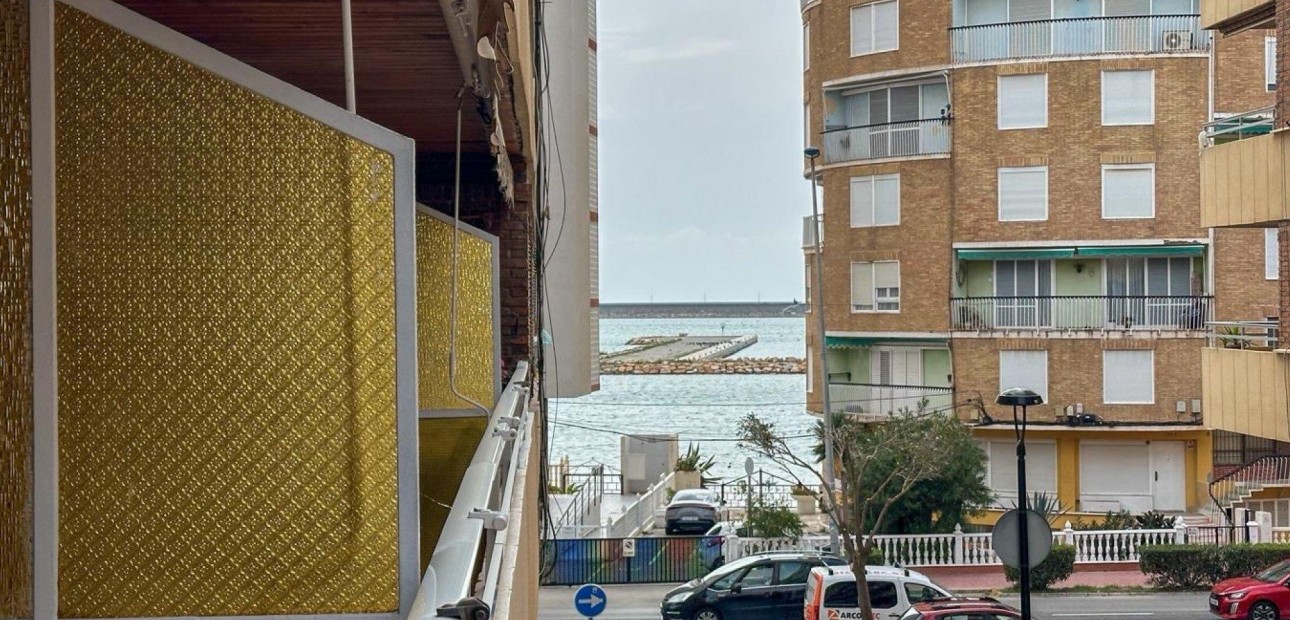 Herverkoop - Appartement / flat -
Torrevieja - Playa de los Naufragos