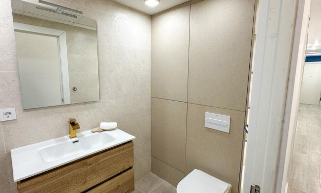 Herverkoop - Appartement / flat -
Torrevieja - Playa de los Naufragos