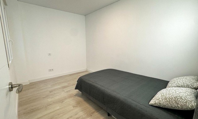 Herverkoop - Appartement / flat -
Torrevieja - Playa de los Naufragos