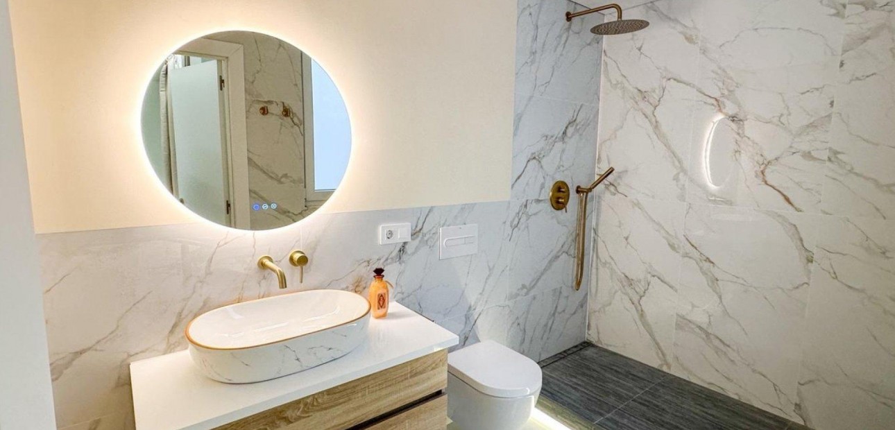 Herverkoop - Appartement / flat -
Torrevieja - Playa de los Naufragos