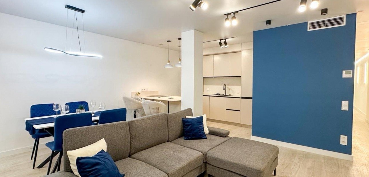 Herverkoop - Appartement / flat -
Torrevieja - Playa de los Naufragos