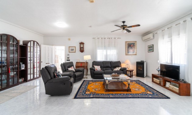 Herverkoop - Villa -
Orihuela Costa - La Zenia