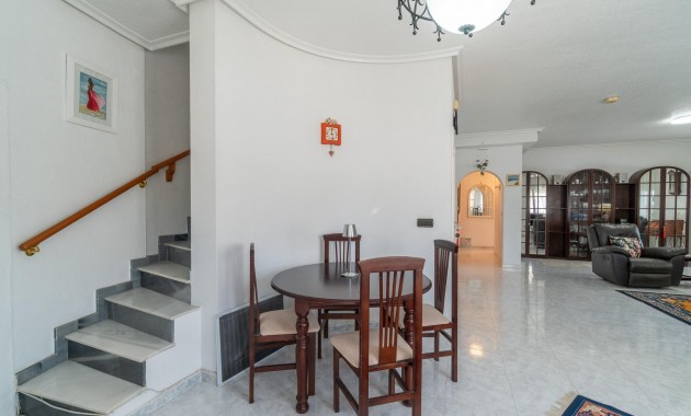 Herverkoop - Villa -
Orihuela Costa - La Zenia