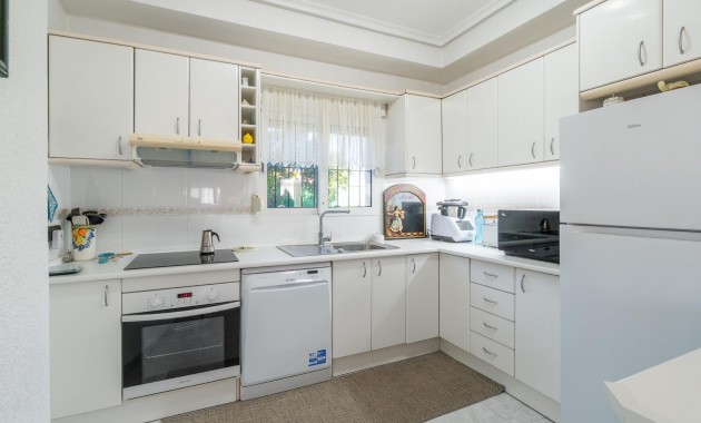 Herverkoop - Villa -
Orihuela Costa - La Zenia