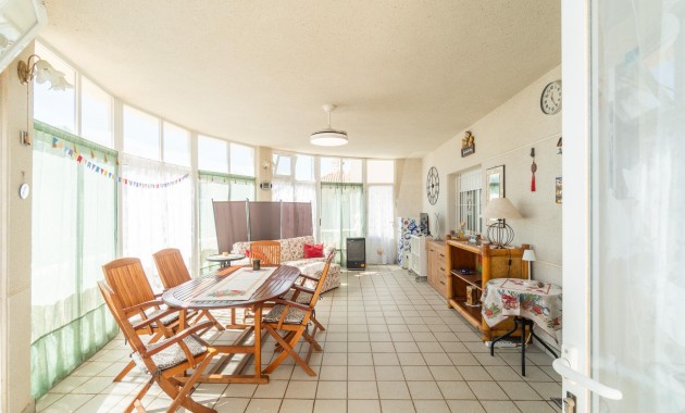 Herverkoop - Villa -
Orihuela Costa - La Zenia