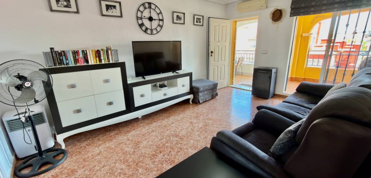 Herverkoop - Appartement / flat -
Los Montesinos - La herrada