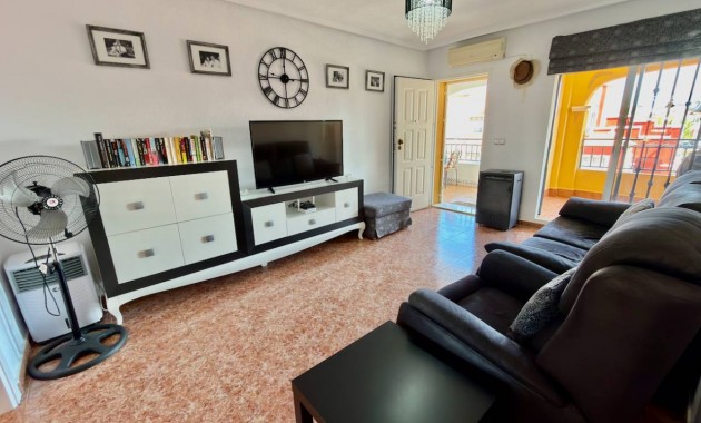 Herverkoop - Appartement / flat -
Los Montesinos - La herrada