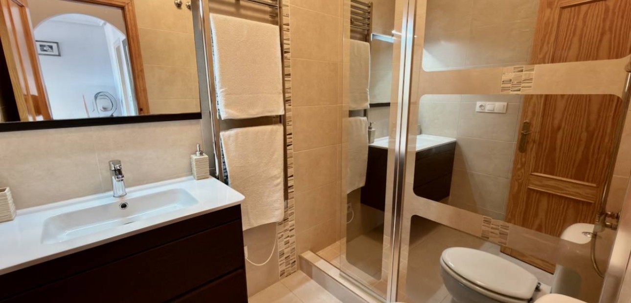 Herverkoop - Appartement / flat -
Los Montesinos - La herrada