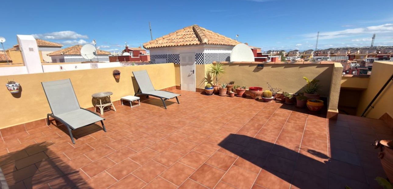 Herverkoop - Appartement / flat -
Los Montesinos - La herrada