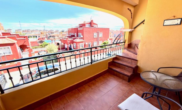 Herverkoop - Appartement / flat -
Los Montesinos - La herrada