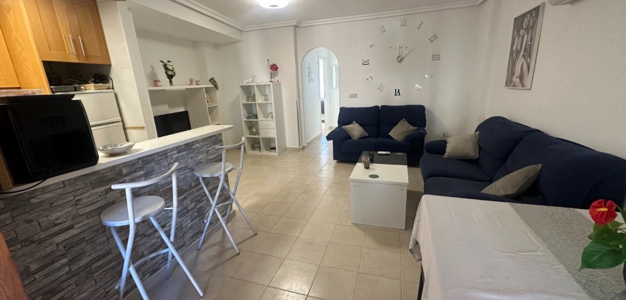 Sale - Apartment / flat -
Jacarilla