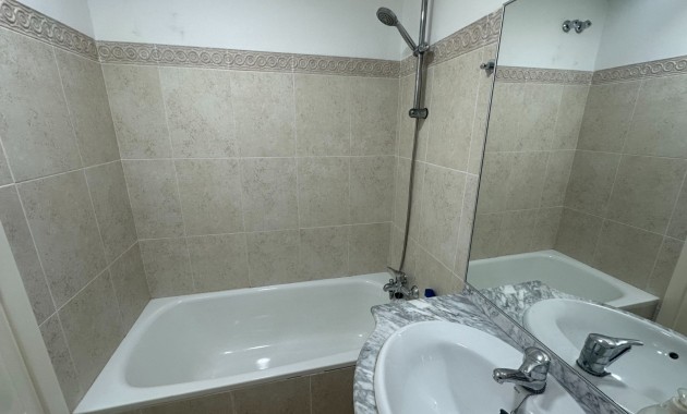 Sale - Apartment / flat -
Jacarilla