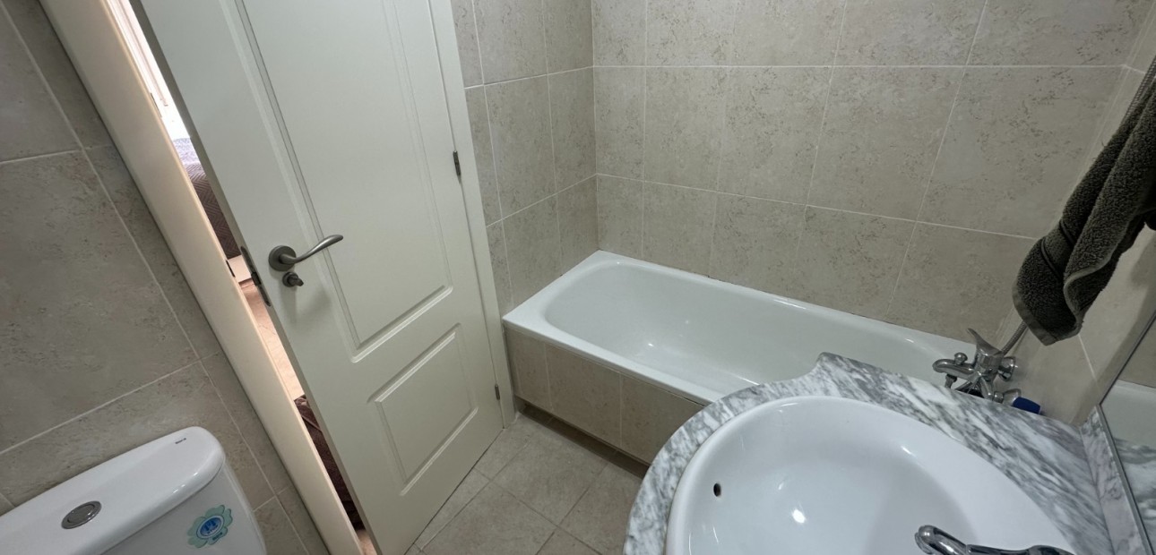 Sale - Apartment / flat -
Jacarilla