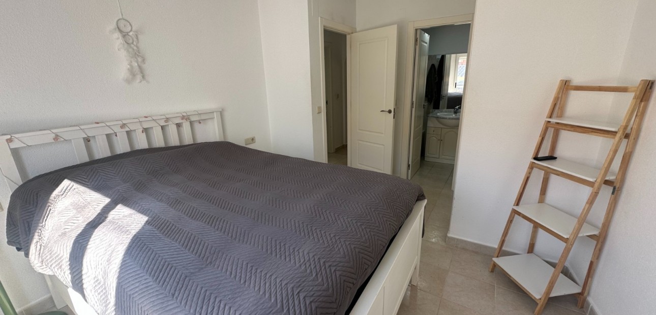 Sale - Apartment / flat -
Jacarilla