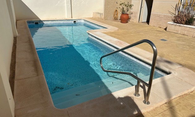 Sale - Apartment / flat -
Jacarilla