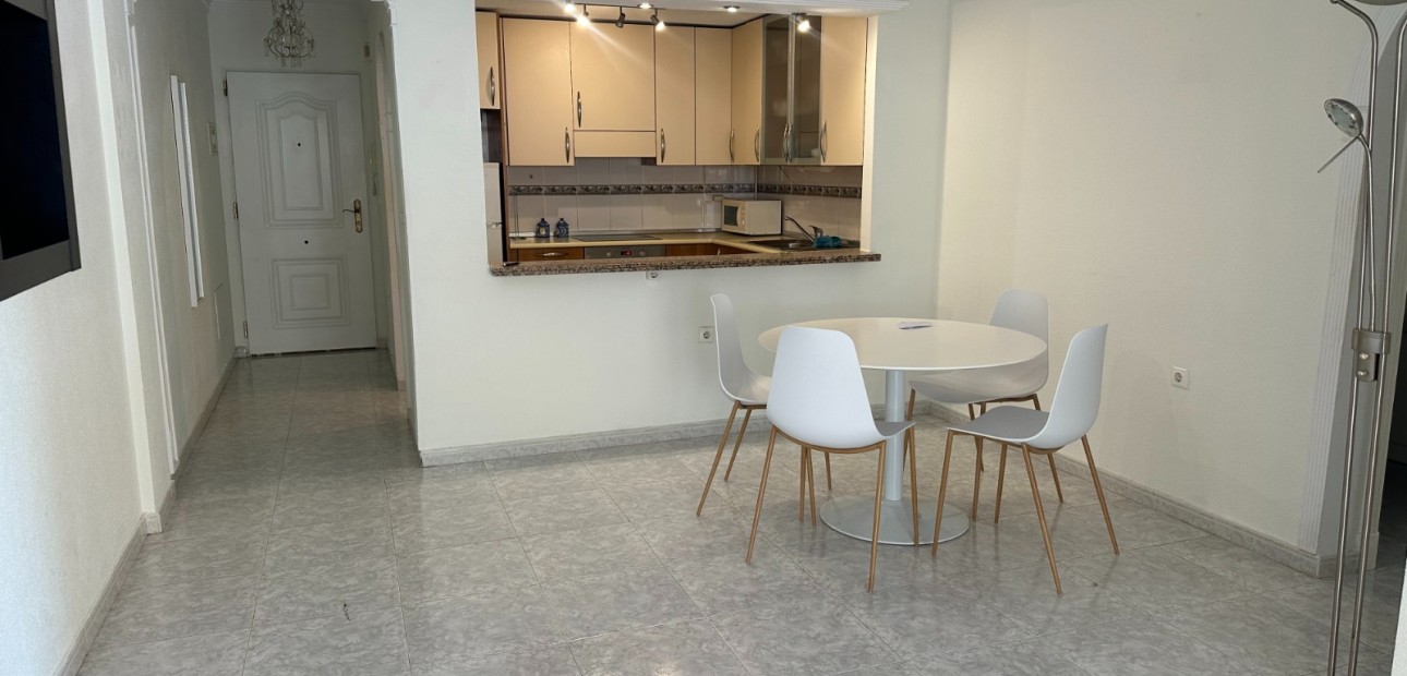 Herverkoop - Appartement / flat -
Algorfa