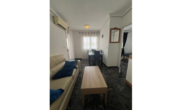 Sale - Apartment / flat -
Torrevieja - torrevieja
