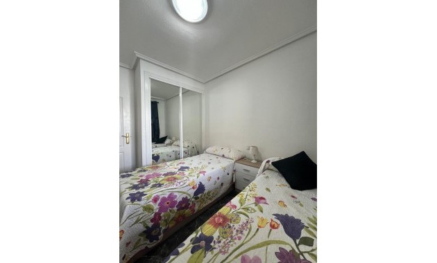 Sale - Apartment / flat -
Torrevieja - torrevieja