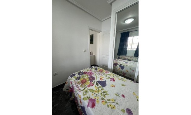 Sale - Apartment / flat -
Torrevieja - torrevieja