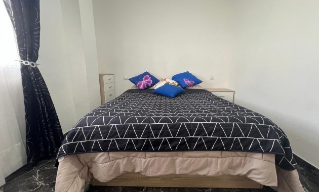 Sale - Apartment / flat -
Torrevieja - torrevieja