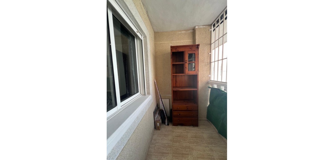 Sale - Apartment / flat -
Torrevieja - torrevieja