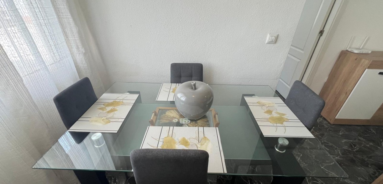 Sale - Apartment / flat -
Torrevieja - torrevieja