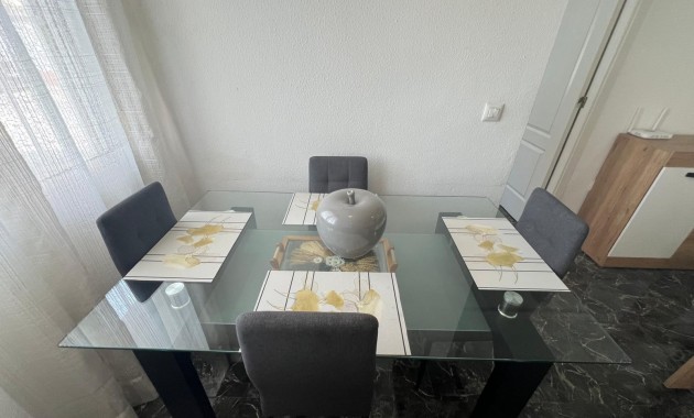 Sale - Apartment / flat -
Torrevieja - torrevieja