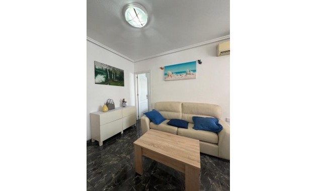 Sale - Apartment / flat -
Torrevieja - torrevieja