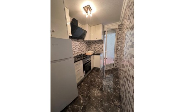 Sale - Apartment / flat -
Torrevieja - torrevieja