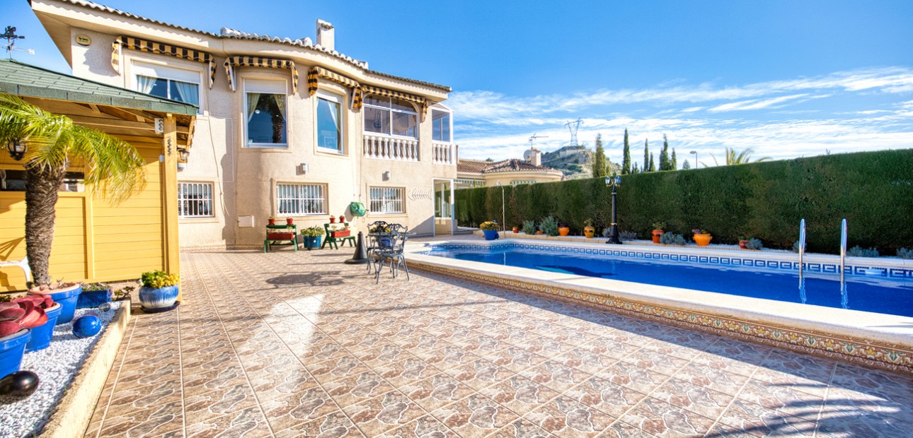 Herverkoop - Detached Villa -
Benimar - Benimar II