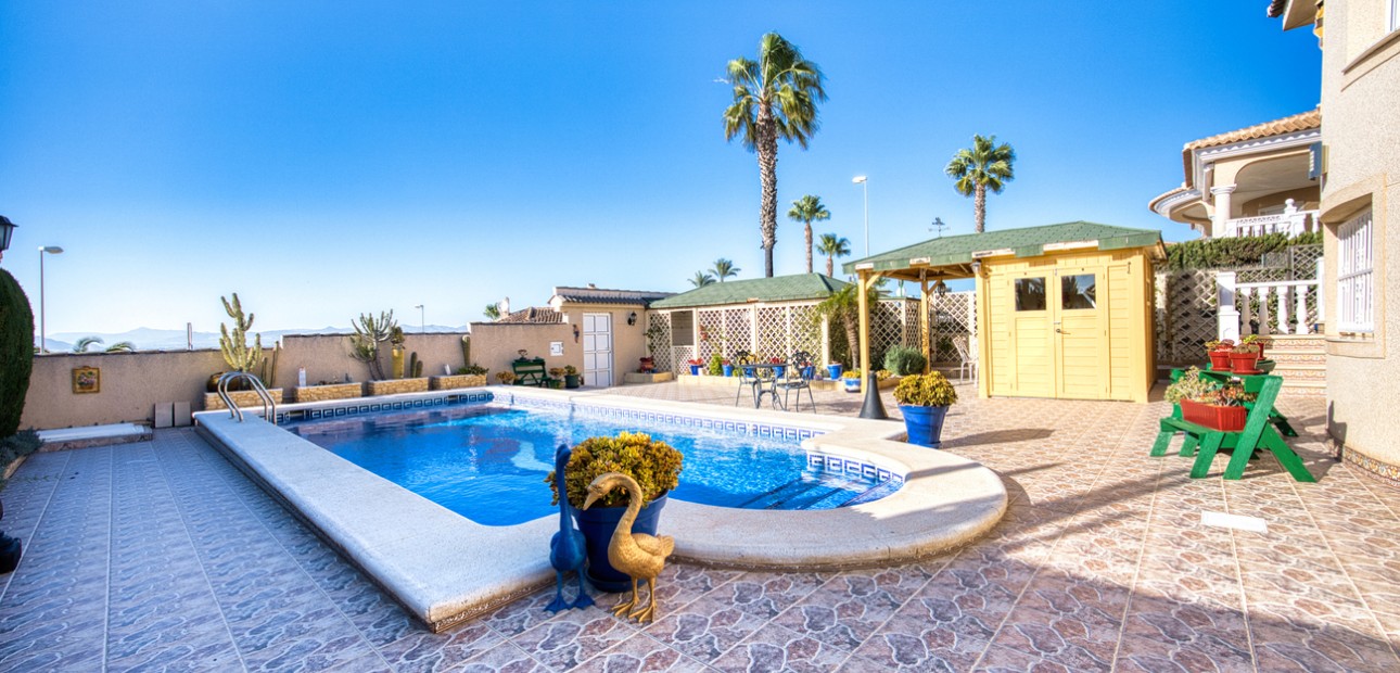 Herverkoop - Detached Villa -
Benimar - Benimar II