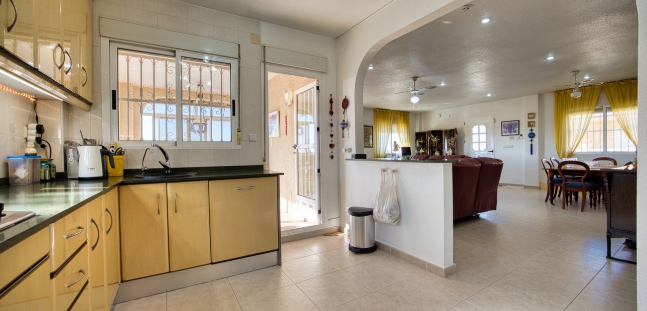 Herverkoop - Detached Villa -
Benimar - Benimar II