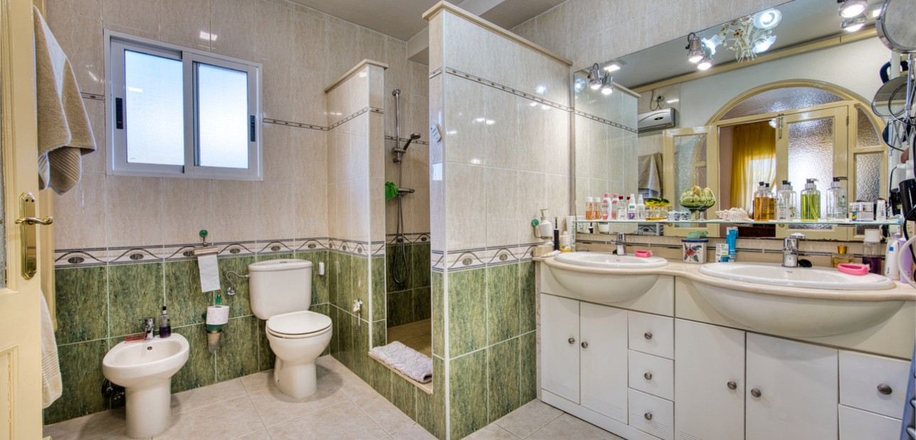 Herverkoop - Detached Villa -
Benimar - Benimar II