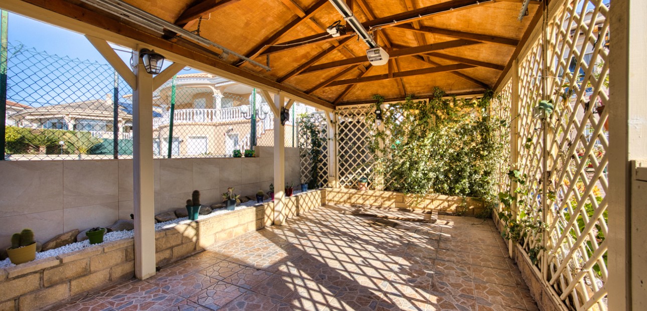 Herverkoop - Detached Villa -
Benimar - Benimar II