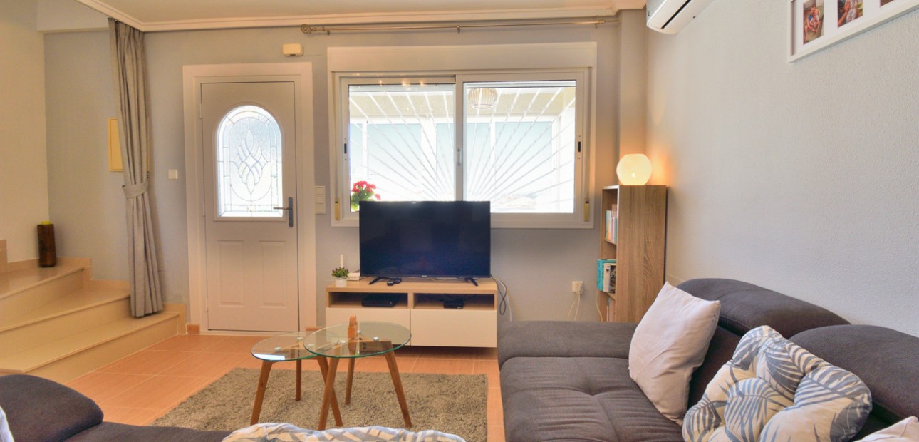 Herverkoop - Semi Detached Villa -
Ciudad Quesada - La Marquesa