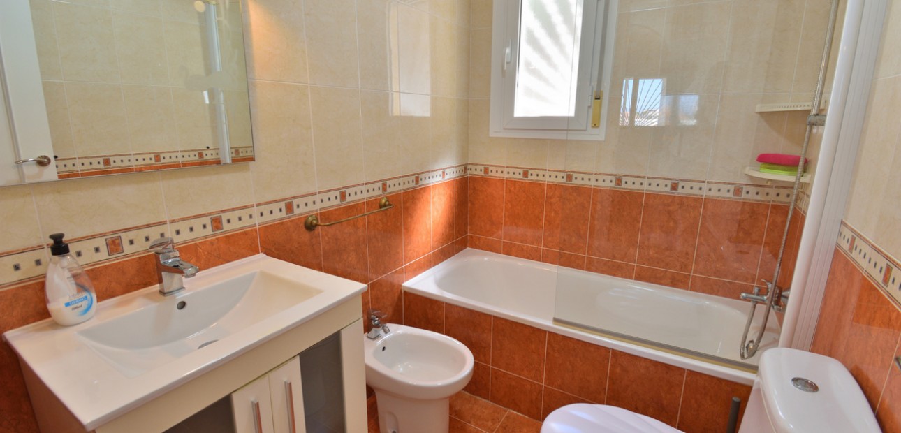 Herverkoop - Semi Detached Villa -
Ciudad Quesada - La Marquesa