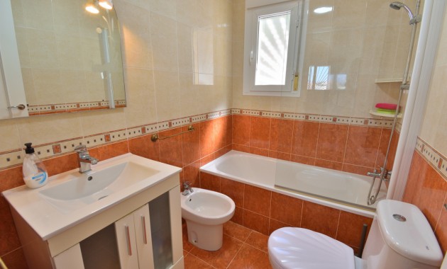 Herverkoop - Semi Detached Villa -
Ciudad Quesada - La Marquesa