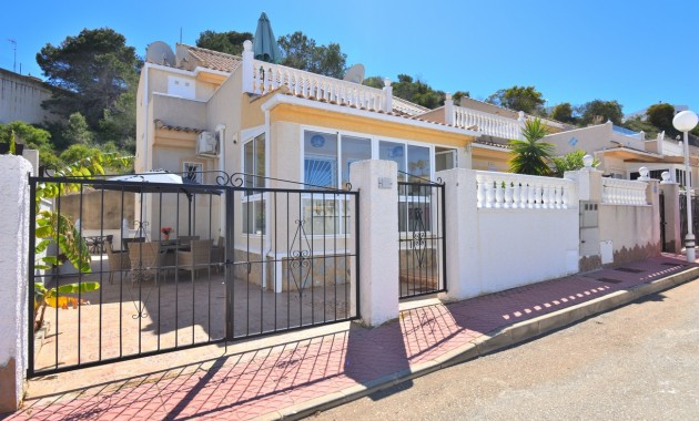Herverkoop - Semi Detached Villa -
Ciudad Quesada - La Marquesa