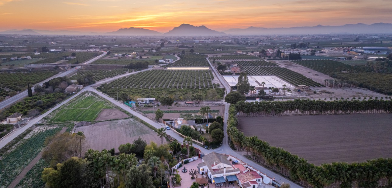 Herverkoop - Country Property -
Daya Nueva - Daya Nueva - Country